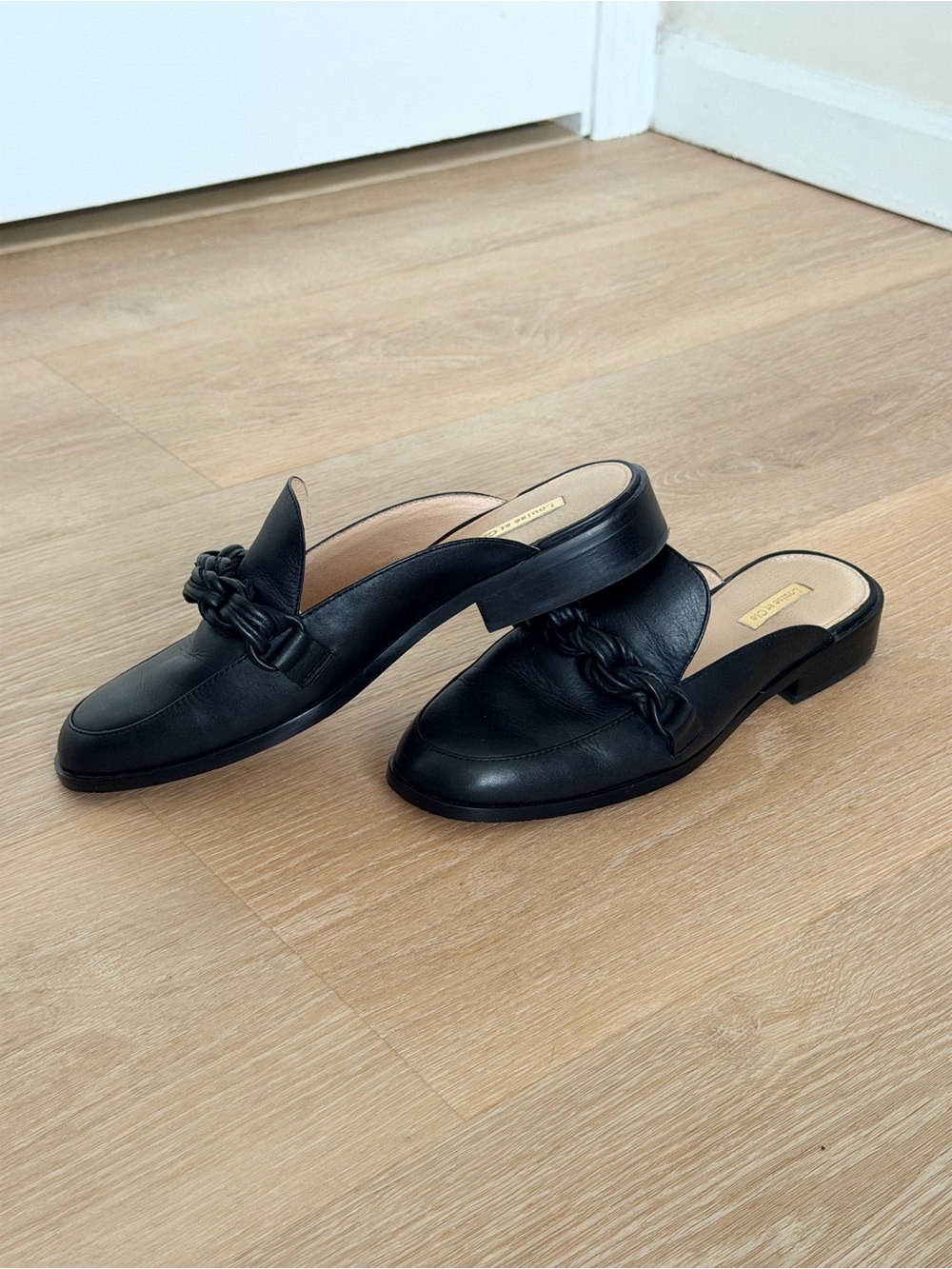 Vince Camuto Louise et Cie LO-BYER Braided Knot Chain Leather Mules Flats 9 Doen - Picture 2 of 8
